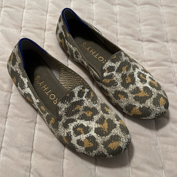 Rothy’s leopard “smoke spot” size 7.5 - Picture 2 of 7